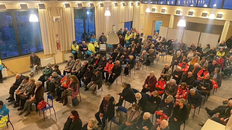 Infermieri al posto dei medici sulle ambulanze, i sindaci del pisano pronti alla battaglia contro l’Asl