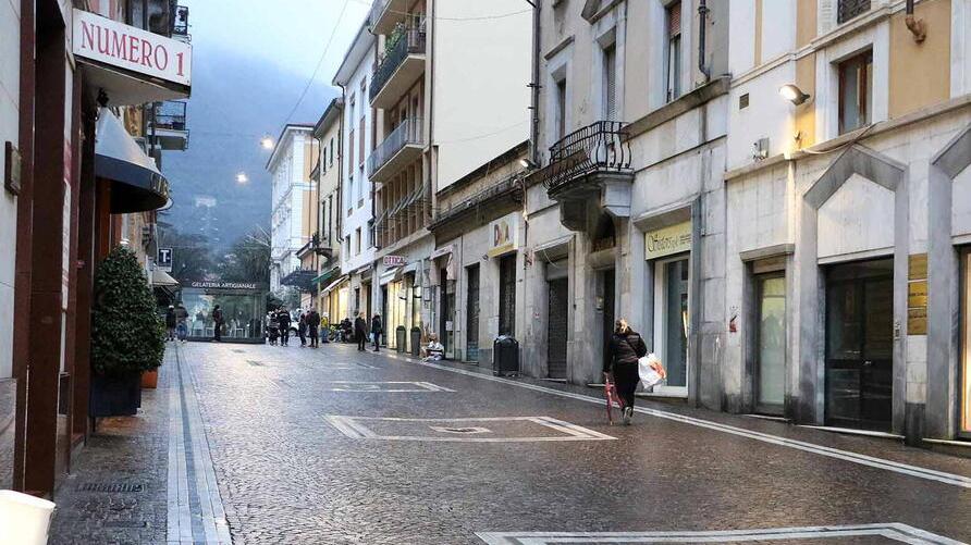 Rivitalizzare il centro storico di Carrara: i negozianti vanno in Comune