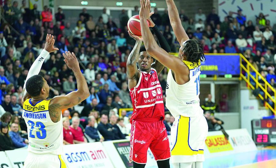 Vittoria della Tezenis al fotofinish, la Unahotels a un passo dal baratro