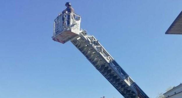 San Possidonio, muratore colto da malore sul lavoro. Muore a 54 anni