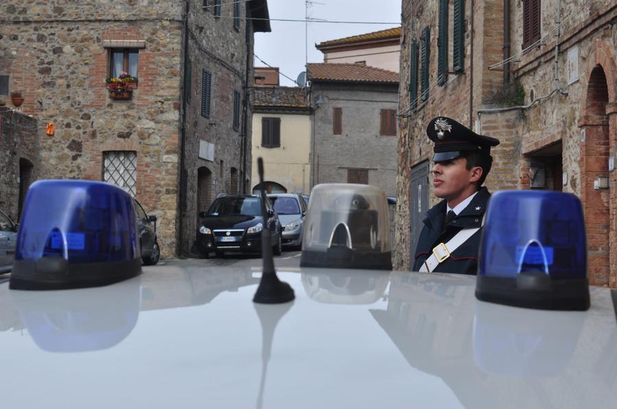 Pabillonis, si avvicina alla compagna nonostante il divieto del giudice: arrestato
