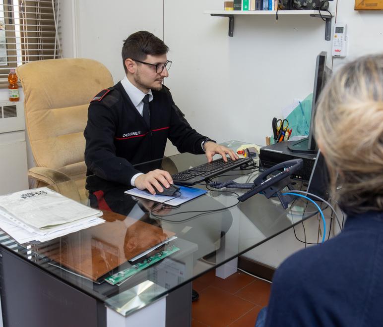 Ferrara, le truffe viaggiano online: conti svuotati in venti minuti