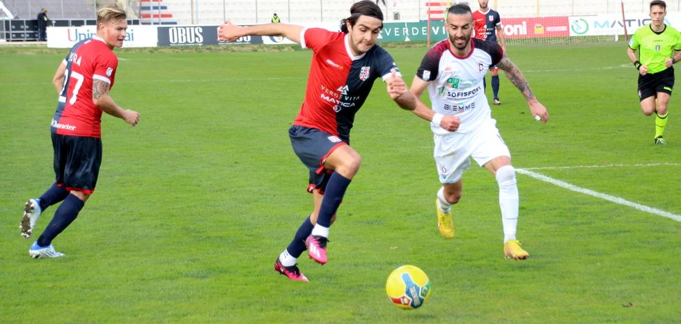 Antonello Cuccureddu: «Torres e Olbia hanno i mezzi per salvarsi evitando i playout» 