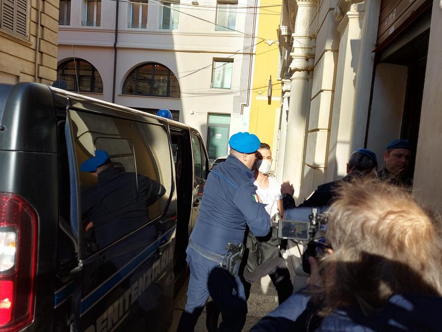 Omicidio Alice Neri Gaaloul era o no sporco d’olio? In tribunale è subito battaglia