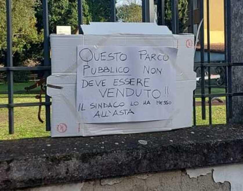 Il comitato per salvare il Parco Gemma debutta con un sit-in nell’area verde