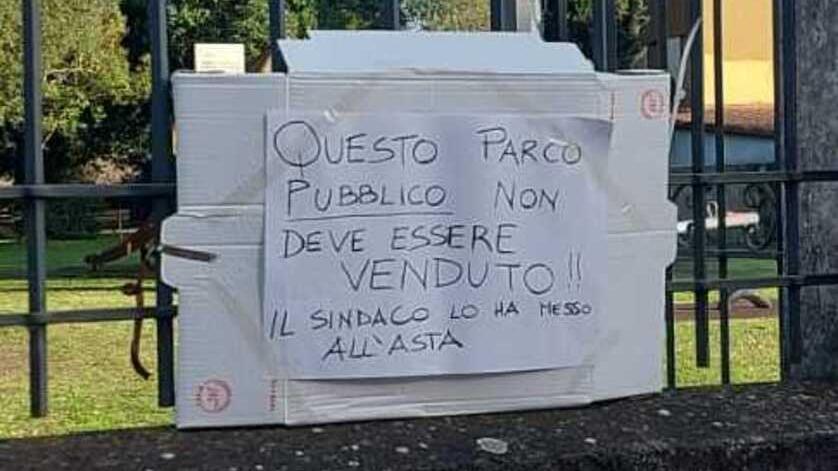Il comitato per salvare il Parco Gemma debutta con un sit-in nell’area verde