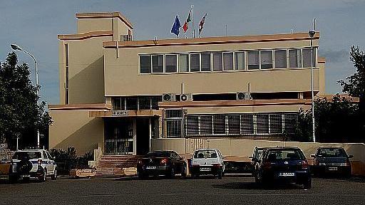 Il municipio di San Nicolò d'Arcidano