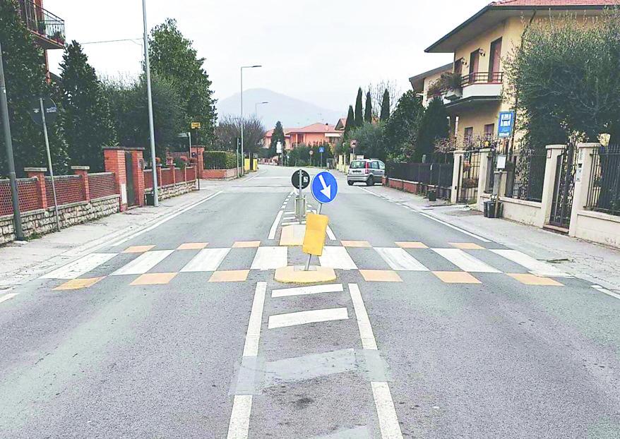 Pieve a Nievole, il bar ostaggio dello spartitraffico. «Da noi non si ferma più nessuno»