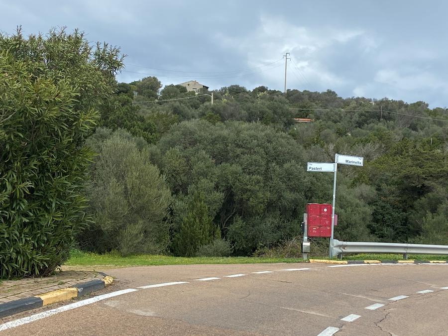
	L'ecocentro sorger&agrave; su un terreno in via Pasteri&nbsp;

