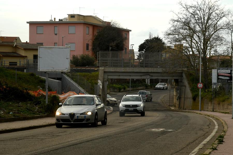 
	Il sottopasso di Chirigheddu che sta bloccando l'apertura del polo intermodale

