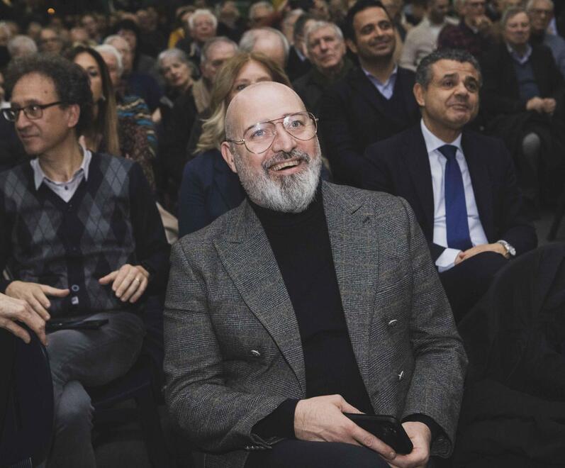 Bonaccini a Calderoli: «Il governo predica autonomia ma poi colpisce i territori»