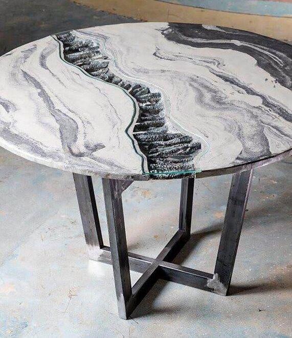 «Ritrovate quel tavolo»