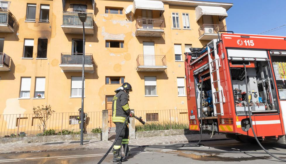 Campogalliano. Fiamme in casa per un cortocircuito «Un vicino mi ha salvato la vita»