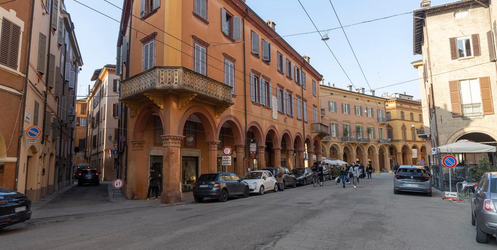 Modena Corso Canalchiaro senza auto «Volete svuotare il centro?» 