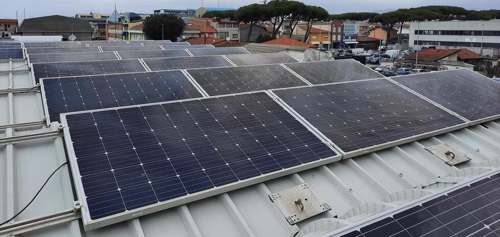 Basta con le super bollette, parte il progetto per abbatterle