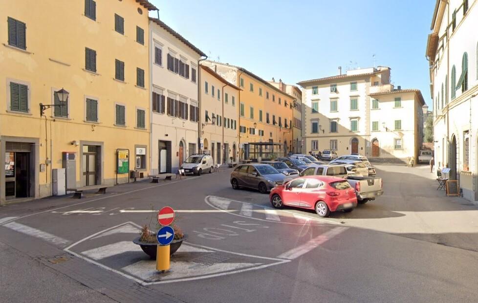 Ztl bocciata dai negozianti di San Miniato: «Le vendite sono crollate»