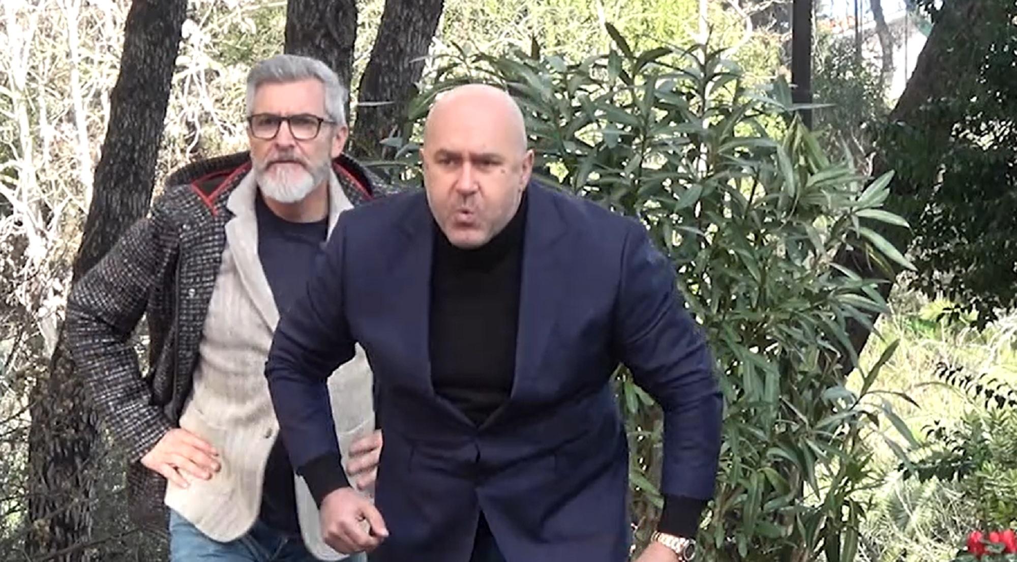 Il presidente Stefano Bandecchi mentre sputa per la gara