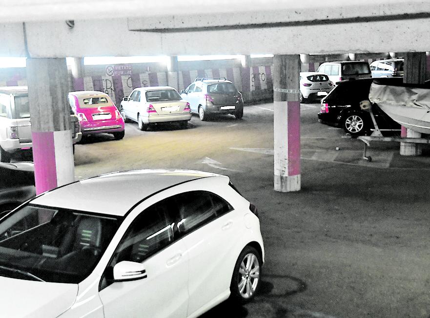 
	Il parcheggio di via Carducci

