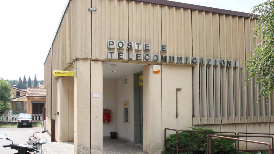 Massarosa, due uffici postali sono chiusi: disagi per diecimila persone