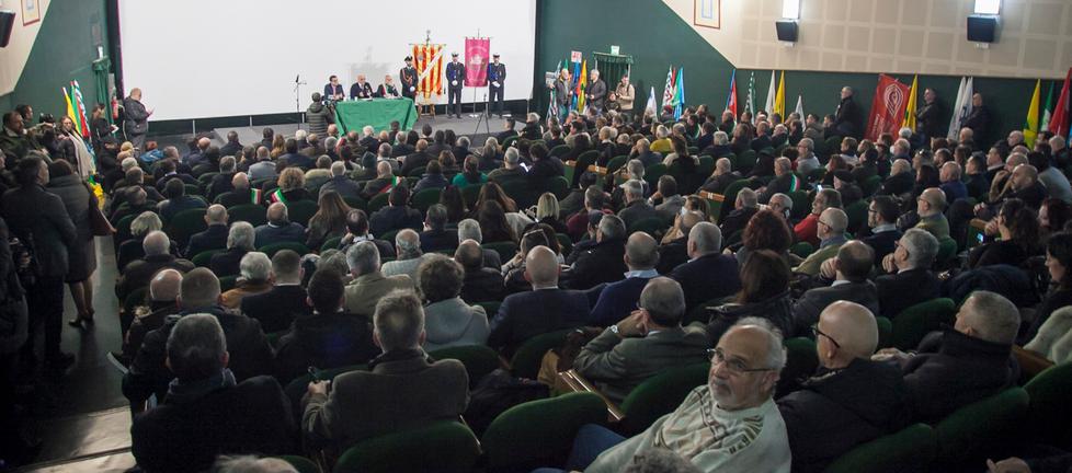 Sassari, la rabbia del nord ovest esplode: sit in nei luoghi simbolo delle incompiute 
