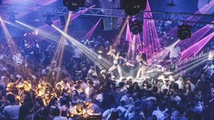 Botte a un 22enne modenese: chiuso il Matis di Bologna