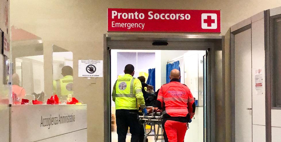 Pronto soccorso, i medici neoassunti obbligati a svolgere metà dei turni in reparto