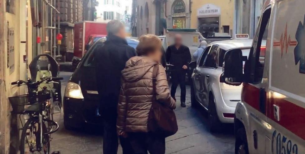 Lucca, traffico selvaggio in centro: raffica di sanzioni dei vigili