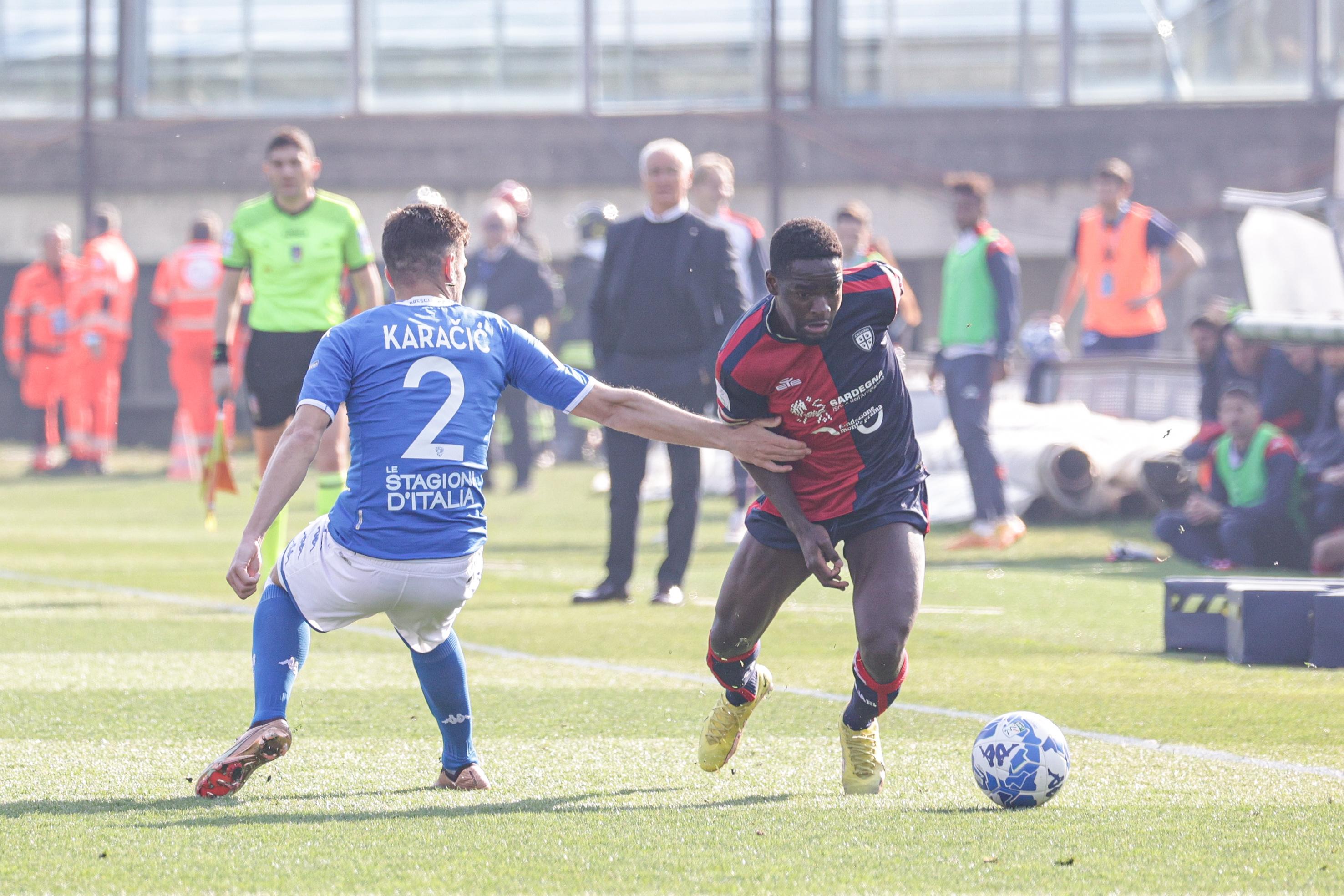 Luvumbo, uno dei giocatori rossoblù più in forma