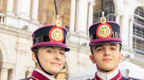 Accademia di Modena, il giuramento visto dagli occhi di due giovani «Atto di responsabilità. Siamo una famiglia»
