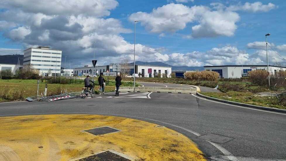 Prato, più sicurezza in bici e a piedi anche nelle zone industriali