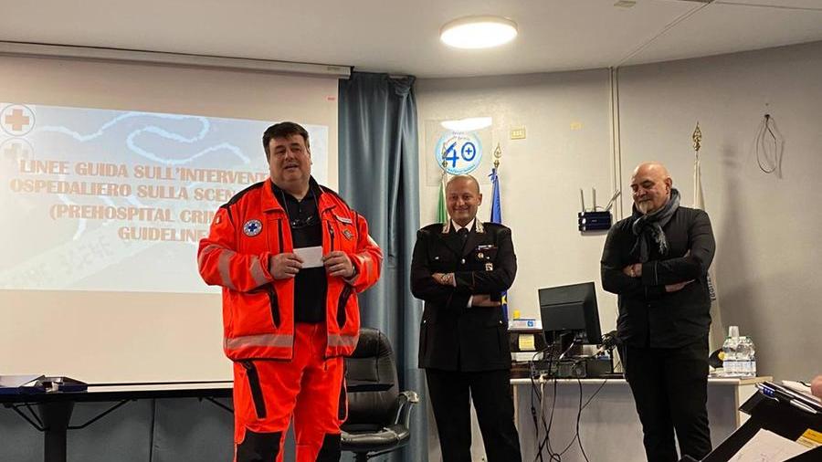 I soccorritori a lezione dai carabinieri