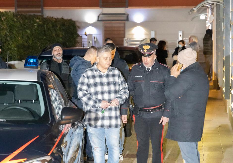 Casinalbo La rabbia degli amici di Alessandro Gozzoli: «Lo hanno lasciato morire come un cane» 
