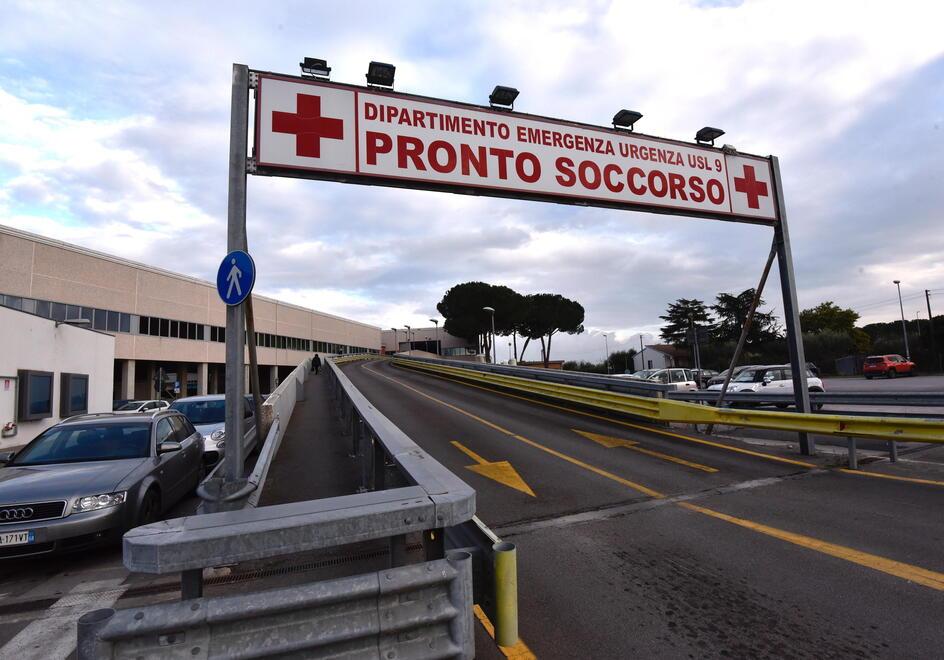 Grosseto, aggressioni in corsia: medici e infermieri sempre più nel mirino. Le testimonianze di chi vive e lavora in prima linea