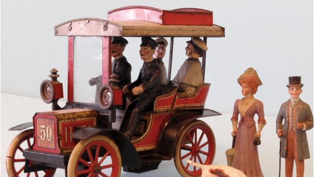 Tra soldatini e bambole d’epoca il fascino del tempo passato rivive al Salone del Giocattolo