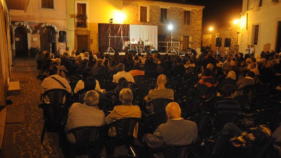 Una vecchia edizione del Cabudanne de sos poetas