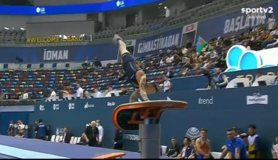 
	Nicola Bartolini durante uno degli esercizi svolti oggi al volteggio a Baku

