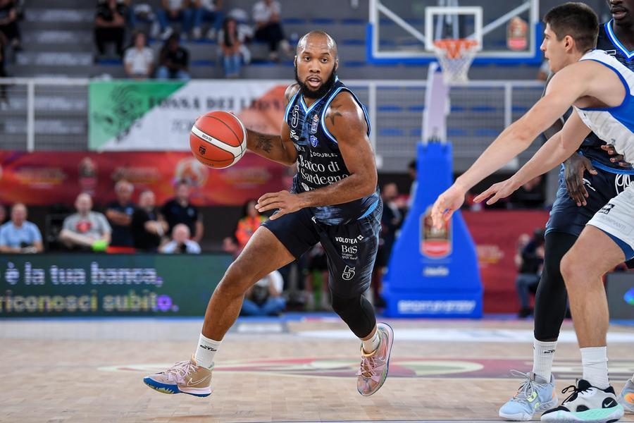 La Dinamo s’impone, Scafati espugnato 80-90
