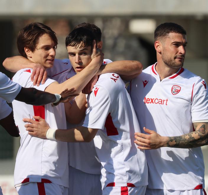 Carpi fa suo il derby col rigore di Beretta e torna in zona playoff