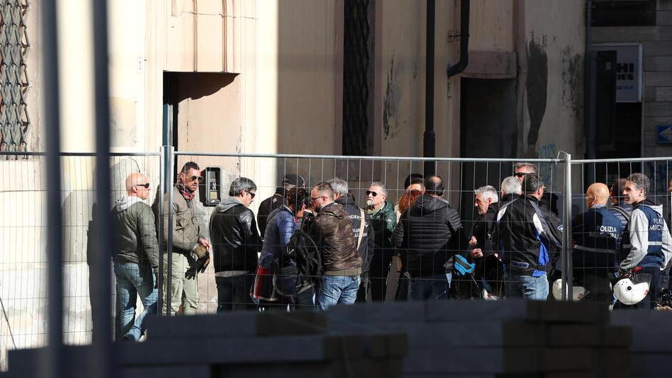 «Soldi per occupare il Picchetto»: ecco il sistema del racket negli alloggi abusivi