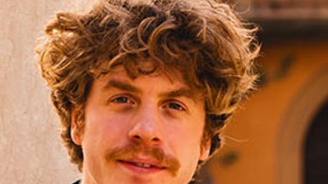 Lodo Guenzi fa tappa al teatro Tagliavini