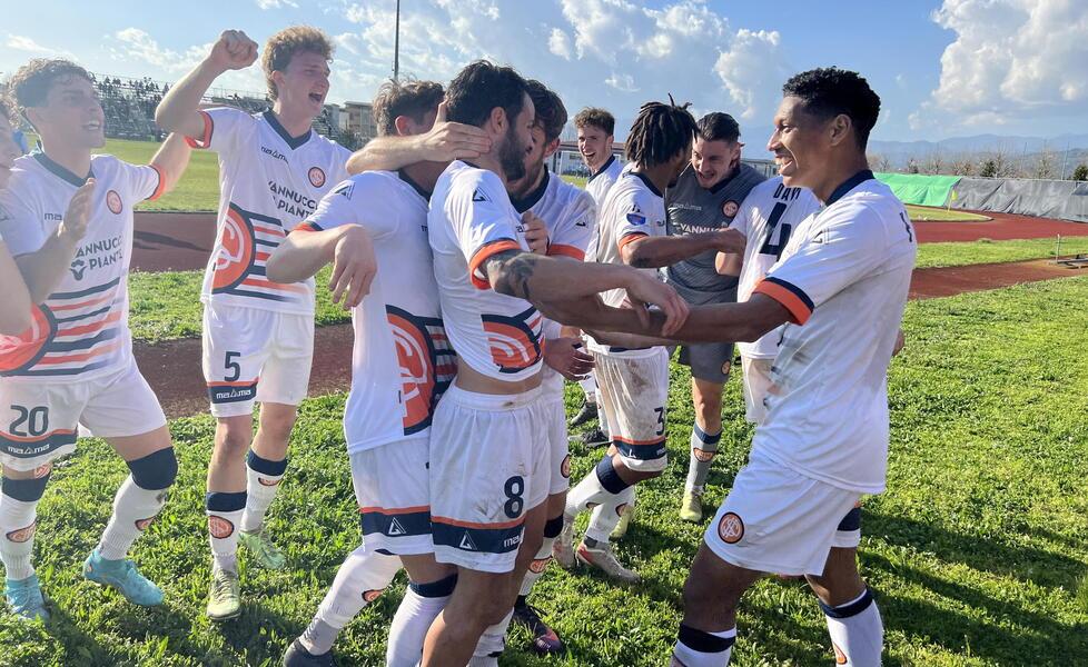 Pistoiese, le mani sul derby