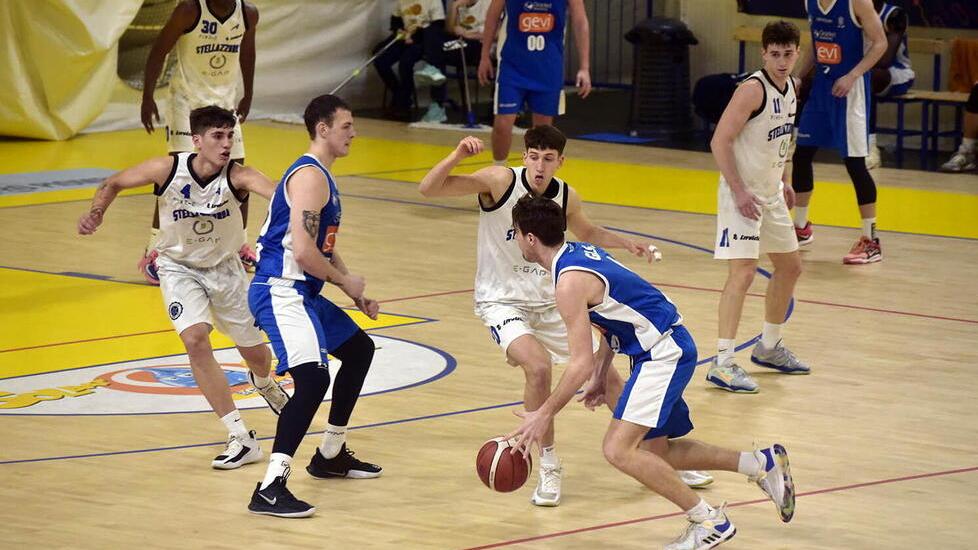 Una super Coppa Carnevale: spalti gremiti e gran tifo