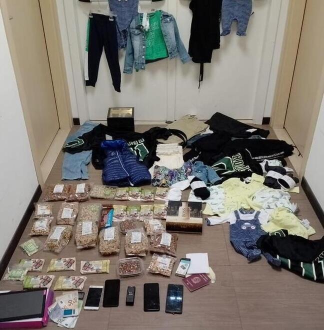 Pisa, appartamento trasformato in deposito della ricettazione