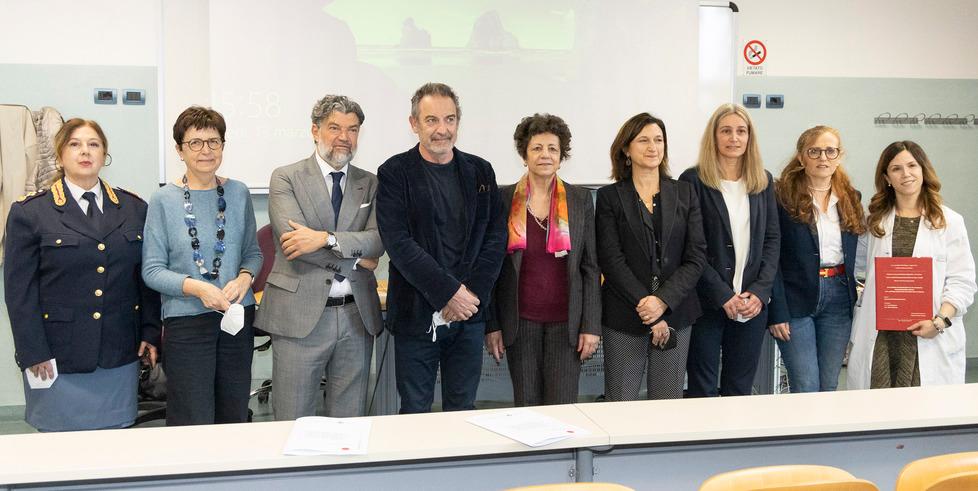 Modena «Non si può picchiare o minacciare chi garantisce la salute della gente» 