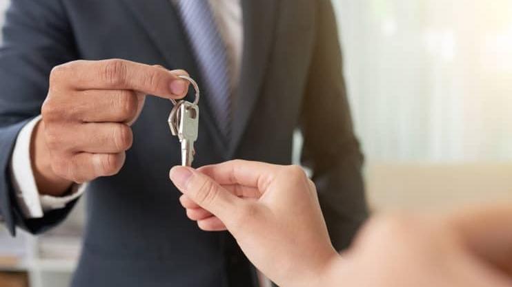 Firenze, la truffa delle case in affitto: caparre intascate e contratti mai firmati. In tre a proceso