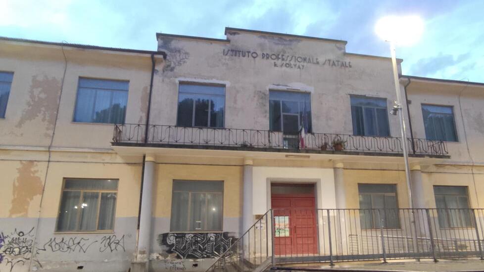 «Saltava spesso le interrogazioni. Non vogliamo passare per bulli»: la classe dell’Alberghiero si difende