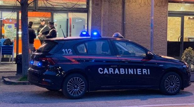Locali sicuri: controlli dei carabinieri a bar, pub, enoteche della provincia di Modena
