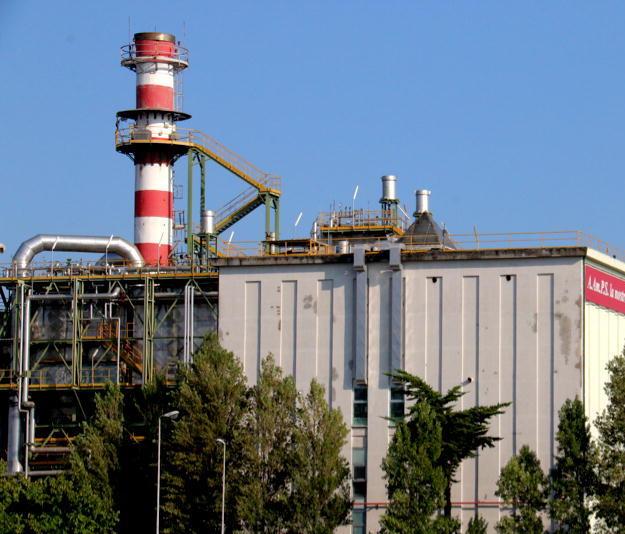 Livorno esce da Rifiuti Zero: «Anche il lavoro va tutelato» 