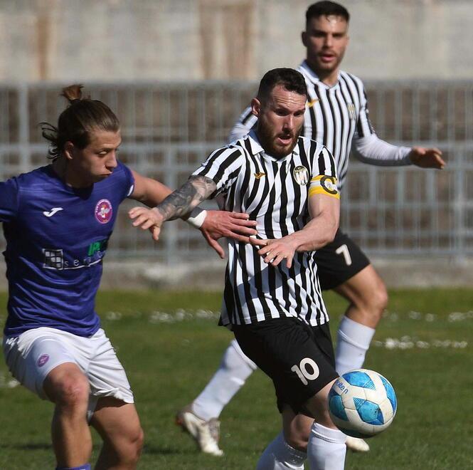 Massese, ingaggiato l’attaccante argentino Peter Oswald Lovell 