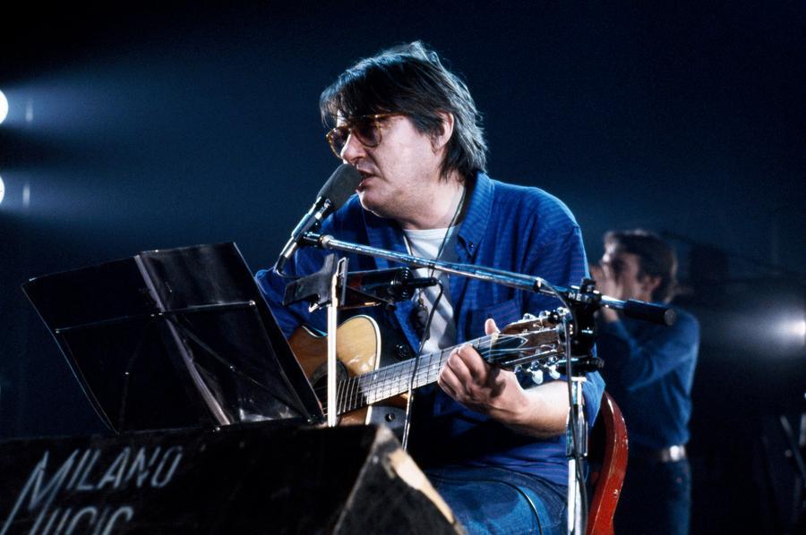 
	Il cantautore Fabrizio De Andr&eacute;

